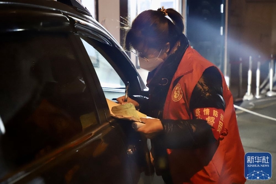  ��3��1�գ������ˆT�ڽ��Һ���һ���ڲ��(y��n)�M(j��n)��܇�v��Ϣ��