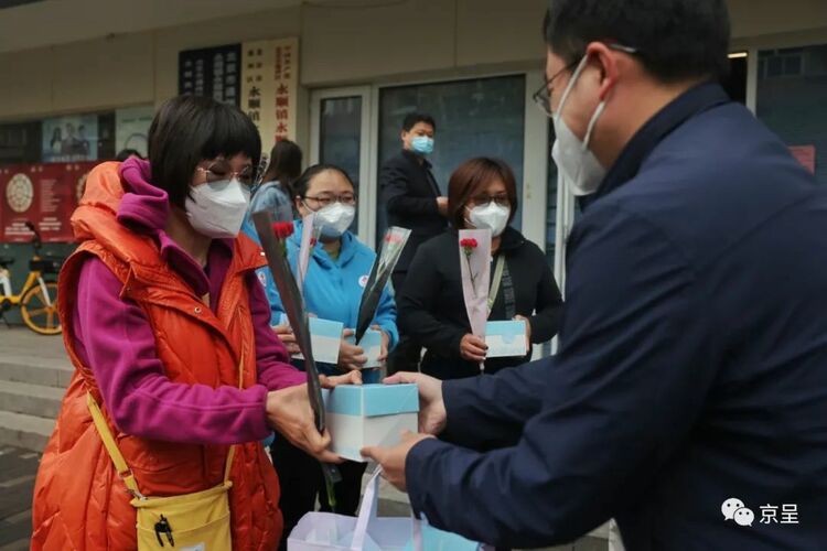 ����ס����������տ옷��