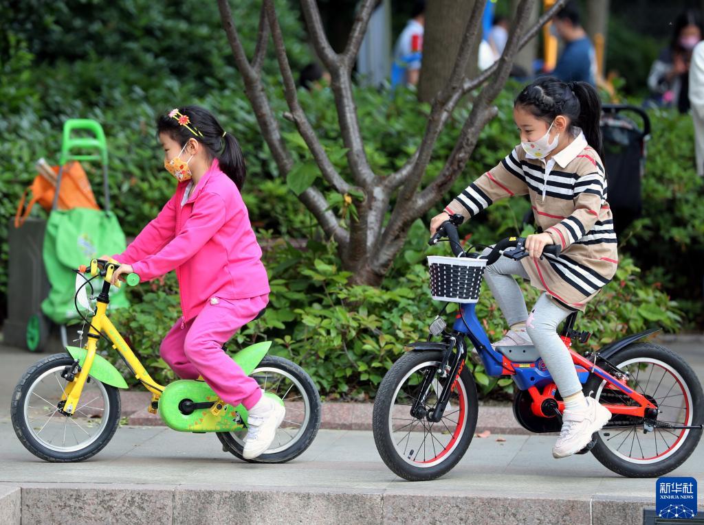 ����������������Ŀ���~�M���������Ϻ����F���������֮�H