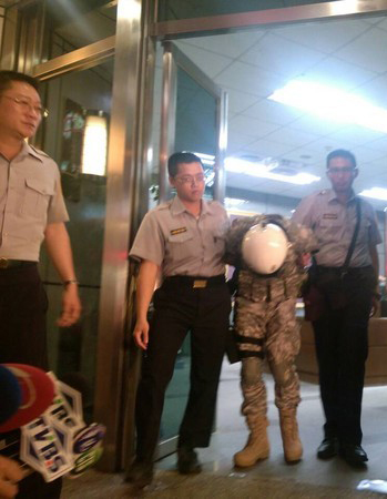 ���ӿ���ý�w�R�^��ʹ�ŵ��^