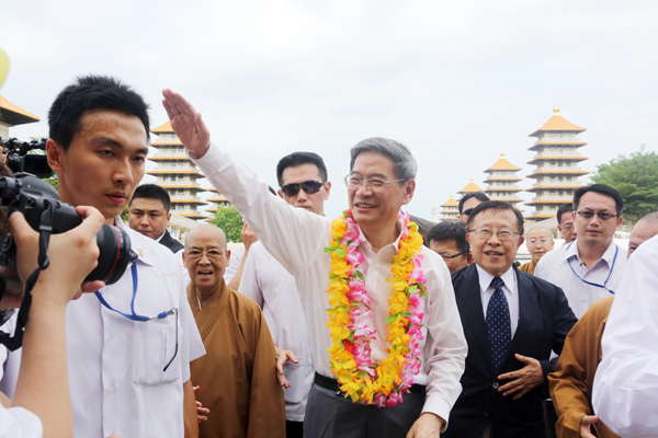 國(guó)臺(tái)辦主任張志軍前往高雄佛光山參訪 國(guó)臺(tái)辦主任張志軍前往高雄佛光山參訪