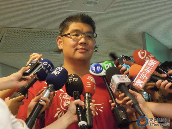 �B�����g���Ӣ�ġ��_��(d��)��Ȼ������Փ