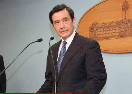 一碰到大陸就走樣,有人說服貿協議是大陸統戰,但他反問,兩岸共同打擊犯罪是統戰嗎? 一碰到大陸就走樣,有人說服貿協議是大陸統戰,但他反問,兩岸共同打擊犯罪是統戰嗎?