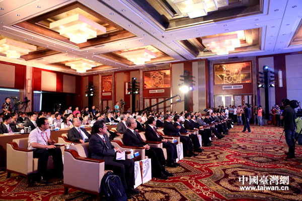 �ɰ��a(ch��n)�ٌW��Ľ�300�����e��ϯ��Փ���_Ļʽ