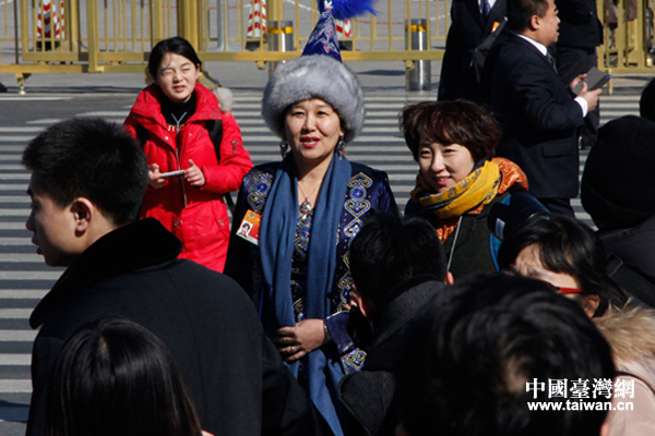 �M�D��ȫ�����fʮ�������Ε��h�_Ļ����Ӱ