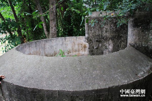 新津機場現存1號碉堡。(中國臺灣網記者 宣玲玲 攝) 新津機場現存1號碉堡。(中國臺灣網記者 宣玲玲 攝)