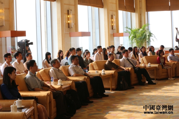 ��21�ú��{�ɰ���W(xu��)�����I(y��ng)���������àI(y��ng)�T���������Ї�(gu��)�_(t��i)���W(w��ng) ������ �z��