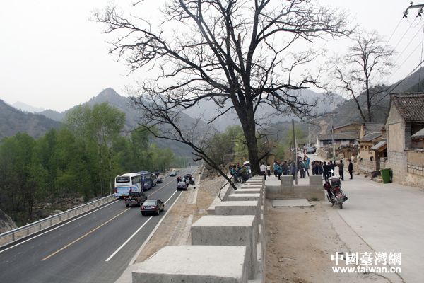 ֱͨ�񄞳��ڵ����δ����