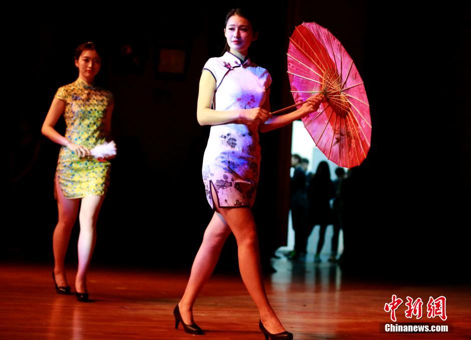 ��h��У��Ů�񡱠�����ؔŮ�ɡ�