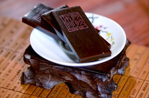 業內人士稱阿膠原料被混入騾皮馬皮 業內人士稱阿膠原料被混入騾皮馬皮