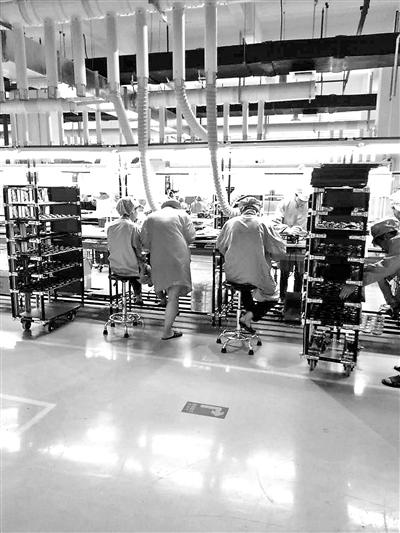 廣西一高校強制學(xué)生打工 稱為了讓學(xué)生接受挫折訓(xùn)練 廣西一高校強制學(xué)生打工 稱為了讓學(xué)生接受挫折訓(xùn)練