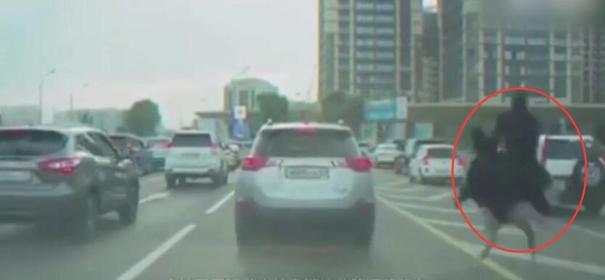 �����T�r�B���j��܇ ����˾�C(j��)��(d��ng)��(ch��ng)��ɵ��