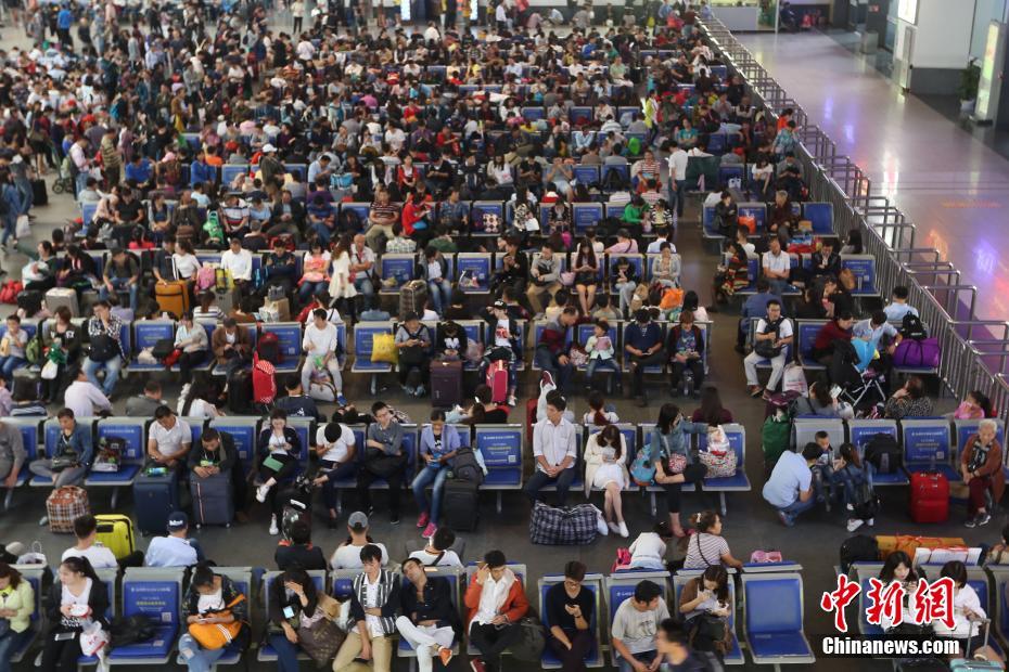 ����ӭ��(l��i)���̿����߷� �K�ݻ�܇վ��ɽ�˺�