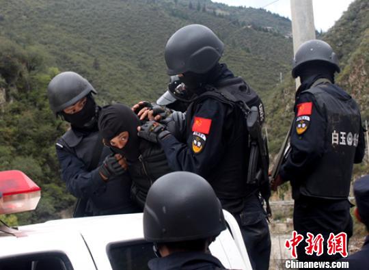 ����10��ķ�����������W�� ���񾯷����D