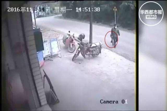 11��14������2�c51����һ��ƽ�^���������Բʱ��b��������ɫ���ֺͰ�ɫ�������������Բ�ѝ�Ӱ�������һ���ܠ�����ͻȻ�_�M�Ĵ��Y��И����h��������͈���]���I�I����ֱ���C�Ϲ��_��