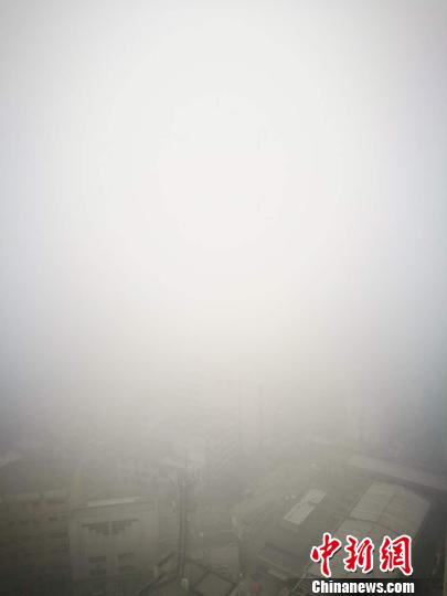 ɽ�|������tɫ������(b��o)��350��������M(f��i)վ�P(gu��n)ͣ