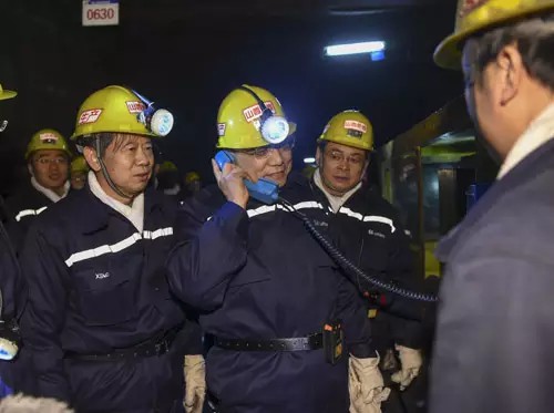 山西礦工:總理來電話叮囑我們注意生產安全 山西礦工:總理來電話叮囑我們注意生產安全