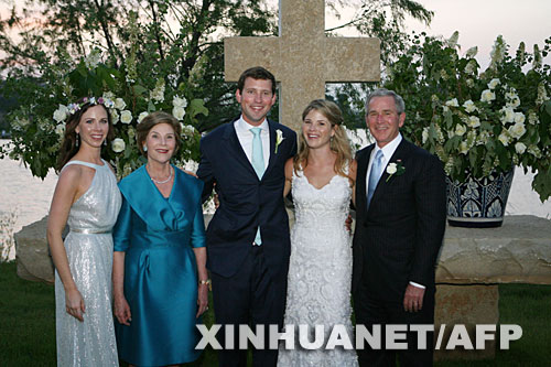 5��10�գ��������y(t��ng)��ʲ����һ������һ���˄��������������ʲ��Ů���Ű�������һ���c����ղ�ȣ��Ҷ��������ɺڸ��У��ڻ�Y���Ӱ��10�հ�������ʲ���y(t��ng)�Đ�Ůղ���������ÿ��_˹�ݿ˄ڸ����r(n��ng)���e��¶���Y���c�����Ѿõ����Ѻڸ񹲽Y�B����