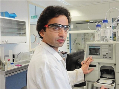 20日,巴基斯坦賈爾瑟達地區,帕夏汗大學遭武裝分子襲擊,化學教授賽義德·哈米德·侯賽因持槍抵抗時犧牲。