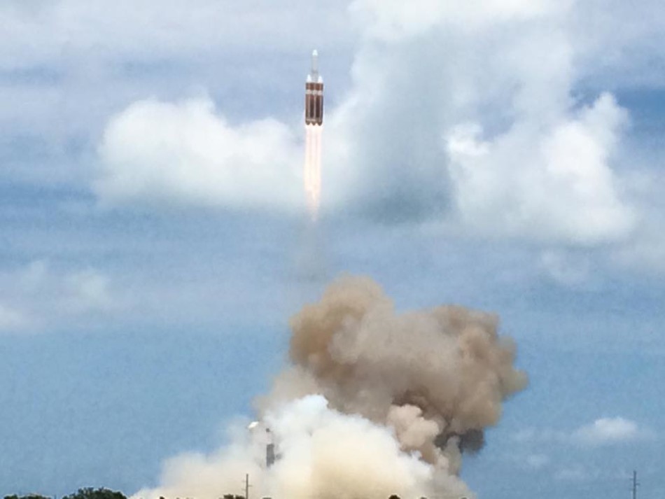 ����:��̫�՜S����� �����o�Ɍ������ݔ��