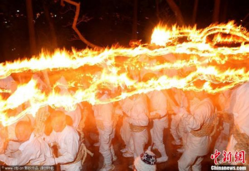 �Y�ψD�����