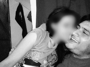 ӡ�ȵ���D�ײ��L���Լ�Ů�� �ѽ��������(�D)