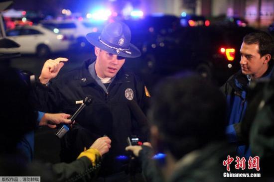 ��(d��ng)?sh��)ؕr(sh��)�g9��23�գ�λ�������Aʢ�D�ݲ����D��һ�����鿦˹���أ�Cascade Mall�����̈���(n��i)�l(f��)�����������������4���������܂��˔�(sh��)��δ�_�����D���Aʢ�D�ݾ����R�ˡ�������˹�ڬF(xi��n)����ӛ�߽�B��r��