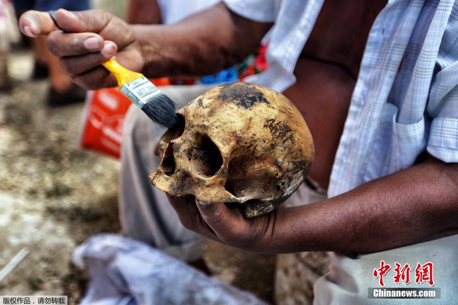 ī����ӭ�������`���� ��ǰ��Ĺ�������H�˺���