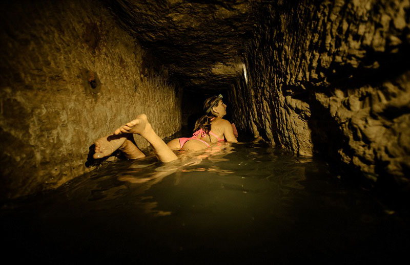 ��Ů��ĹѨ̽�U �ɵ��_�˵�һ��