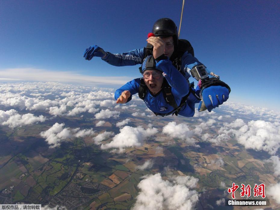 2016吉尼斯世界紀(jì)錄日 圍觀那些厲害的神技能 2016吉尼斯世界紀(jì)錄日 圍觀那些厲害的神技能