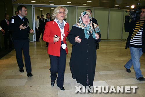 11��30�գ��˿ͼҌ��s����������˹̹�����İ����D���˙C(j��)��(ch��ng)�����ȴ����¿͙C(j��)����Ϣ����������˹������ʡʡ�L(zh��ng)����11��30��������������һ�͙ܿC(j��)����˹������ʡ��һ��(g��)���f�����������C(j��)��49���˿ͺ�7���C(j��)�M�ˆTȫ�����y��