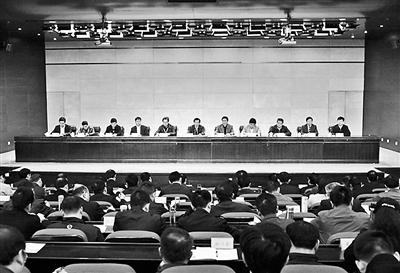 中國將建制度動態(tài)“監(jiān)控”外逃官員 24小時內報告 中國將建制度動態(tài)“監(jiān)控”外逃官員 24小時內報告