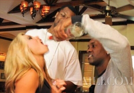 ��D��Ⱥ˽���ӱ�� NBA��Ԫ�����Ʈa