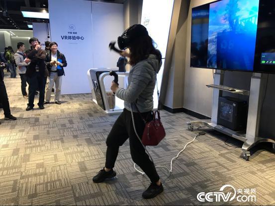 VR�Α�̓�M���ӡ�