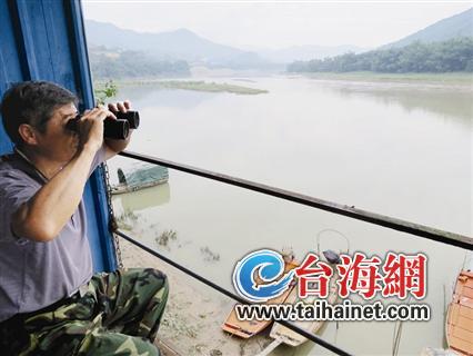 “載臺胞客車漳州墜江”追蹤:搜尋最后1名失蹤者