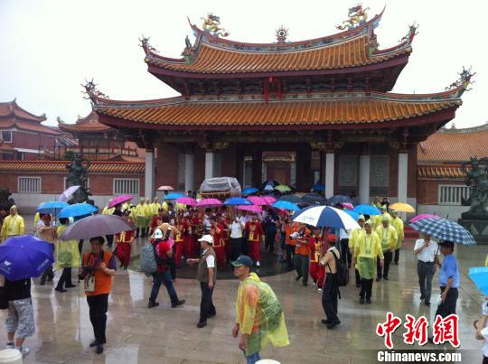 ��ɽ�۾ۋ����׶ȡ�����ҡ� ��ǧ�_���L(f��ng)������