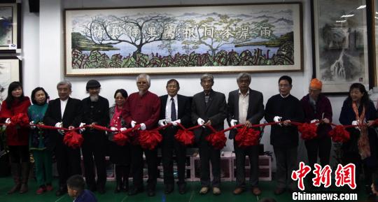 �ɰ�������(li��n)չ���_���҈@�e�k