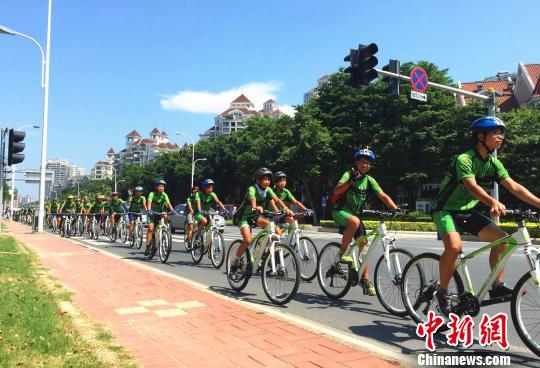 臺灣單車手大陸刮起“騎行旋風(fēng)”