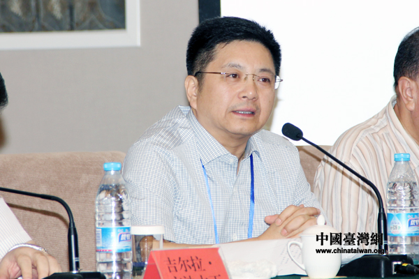 采訪團(tuán)團(tuán)長(zhǎng)、國(guó)務(wù)院臺(tái)辦新聞局局長(zhǎng)馬曉光出席活動(dòng)啟動(dòng)儀式并致辭 采訪團(tuán)團(tuán)長(zhǎng)、國(guó)務(wù)院臺(tái)辦新聞局局長(zhǎng)馬曉光出席活動(dòng)啟動(dòng)儀式并致辭