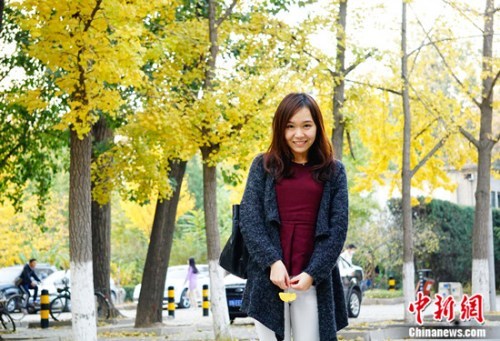 圖五:陳敏萍在北大校園(陳敏萍供圖)