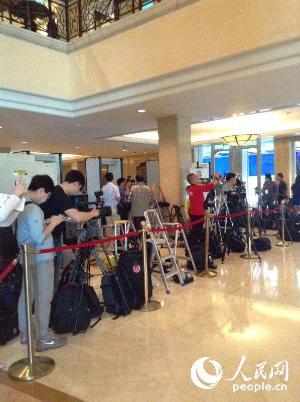 ����ý�w�۽������R���� ���@��ͨ���D����7��