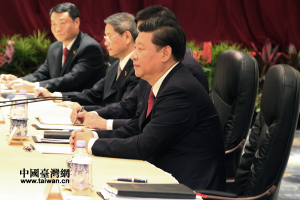 兩岸領(lǐng)導(dǎo)人在新加坡舉行會(huì)面 兩岸領(lǐng)導(dǎo)人在新加坡舉行會(huì)面