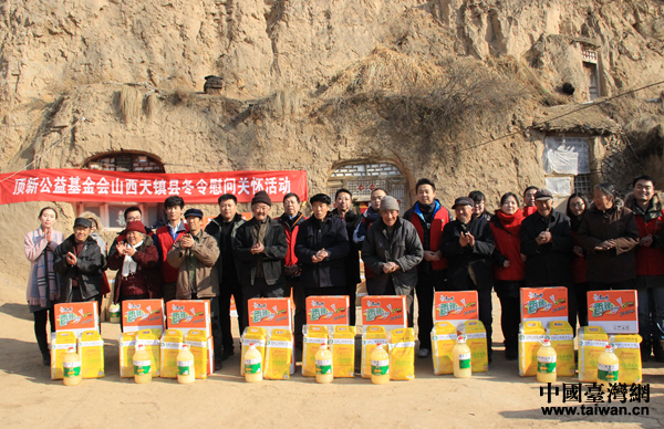 ��¹���������ϵؚ����ͥ ð����ɽ�����(zh��n)�͜�ů