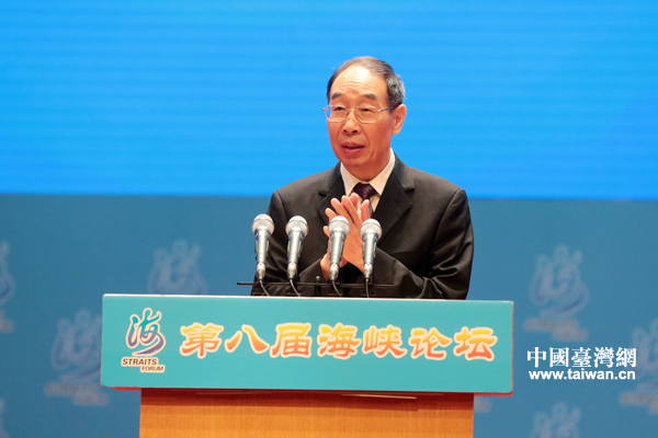 尤權(quán):秉持“兩岸一家親”理念譜寫兩岸關(guān)系新篇章 尤權(quán):秉持“兩岸一家親”理念譜寫兩岸關(guān)系新篇章