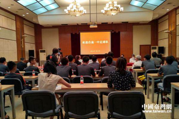 ���m�ɰ� ��ِ�L��--�_�������c�_��һ�н�����Մ��ӛ