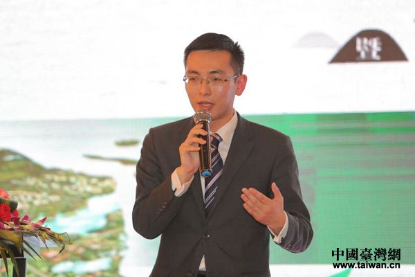 ���A����lչ�ϕ������L����