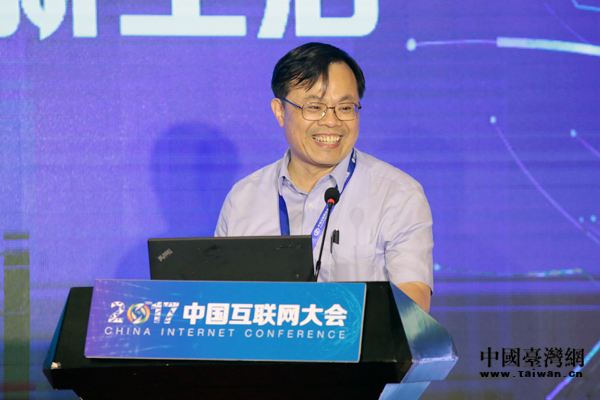 臺北市電腦公會副總干事黃鋆鋇 臺北市電腦公會副總干事黃鋆鋇