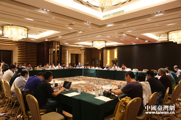 “2017海峽兩岸記者四川行聯合采訪”活動在成都啟動 “2017海峽兩岸記者四川行聯合采訪”活動在成都啟動