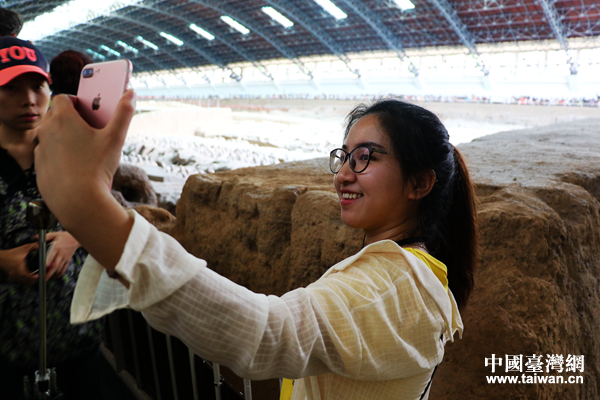 �ɰ��������M(j��n)�ر��Rٸ�����^ ̽���vʷ�z�E���ܹ�������