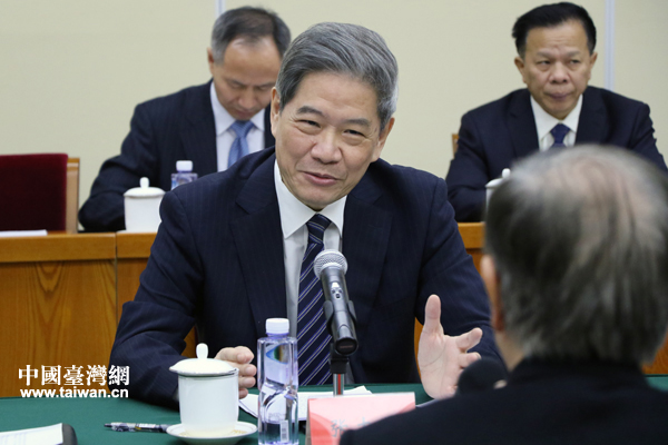 中共中央臺灣工作辦公室與新黨大陸訪問團座談 中共中央臺灣工作辦公室與新黨大陸訪問團座談